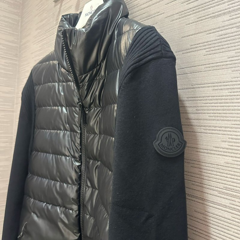 💎Han's house精品服飾💎moncler 拼接 羽絨 外套 黑牌 消光 可手水洗 現貨 M原價39900-1