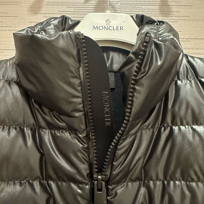 💎Han's house精品服飾💎moncler 拼接 羽絨 外套 黑牌 消光 可手水洗 現貨 M原價39900-2