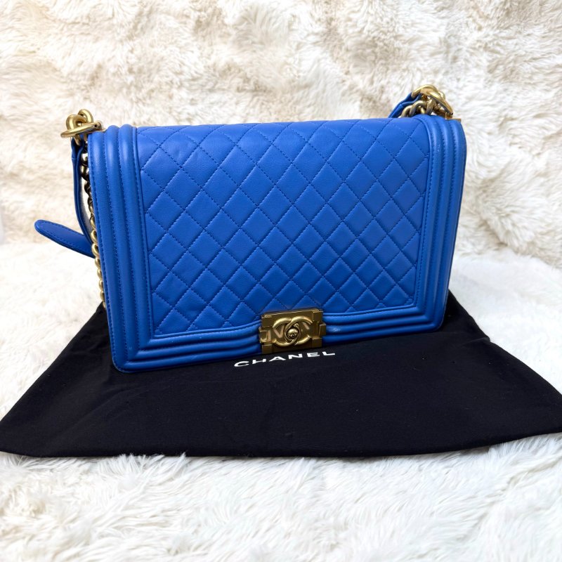 Chanel Leboy 藍金格紋牛皮 中號金扣-0
