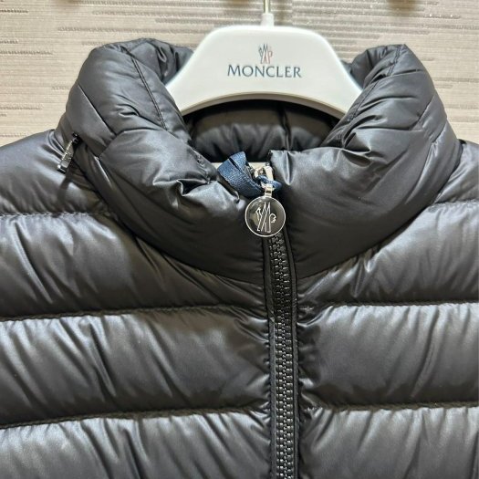 💎Han's house精品服飾💎MONCLER 羽絨 拼接 美麗諾羊毛 外套 現貨 M/L  原價53400-1