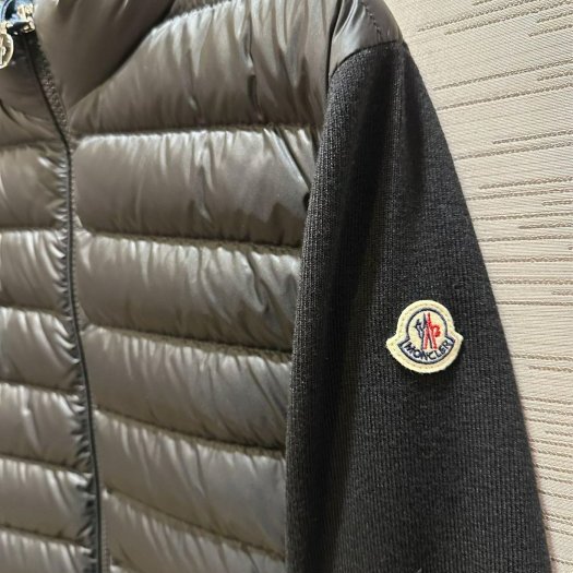 💎Han's house精品服飾💎MONCLER 羽絨 拼接 美麗諾羊毛 外套 現貨 M/L  原價53400-3