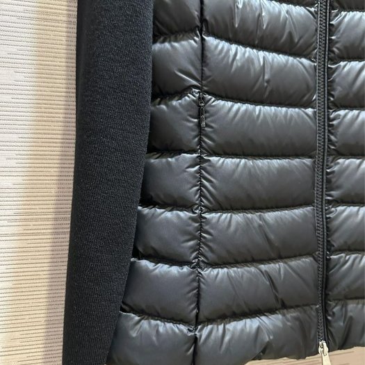 💎Han's house精品服飾💎MONCLER 羽絨 拼接 美麗諾羊毛 外套 現貨 M/L  原價53400-5