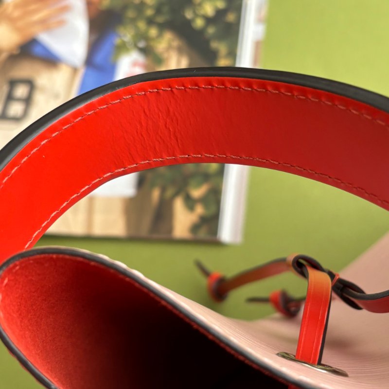 ::LOUIS VUITTON:: LV M54370 粉色牛皮EPI水波紋 NeoNeo MM 水桶包 兩用包-27