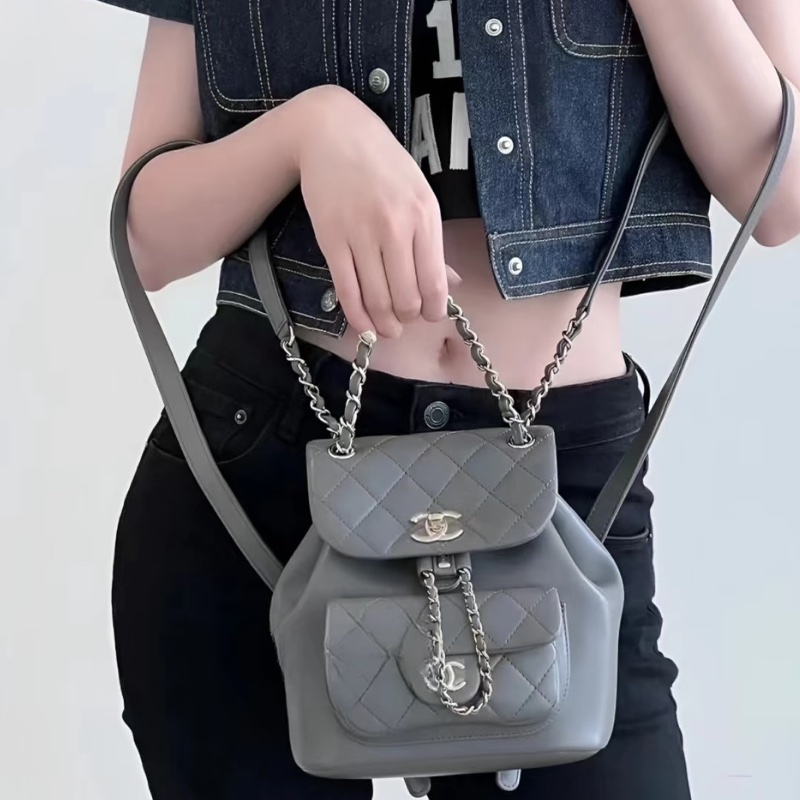 CHANEL香奈兒灰色羊皮款duma小號雙肩包芯片款閒置帶膜全配🈶購證-33