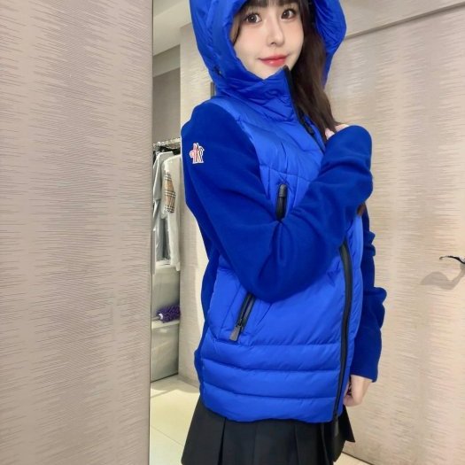 💎Han's house精品服飾💎moncler 滑雪系列 羽絨 拼接 連帽 外套 可手水洗 現貨 M 原價38000-2