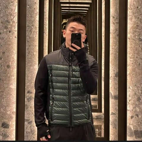 💎Han's house精品服飾💎moncler 滑雪系列 羽絨 拼接 外套 可手水洗 現貨 L/XL 原價44300