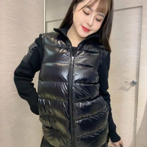 💎Han's house精品服飾💎moncler 羽絨 漆面 拼接 美麗諾羊毛 外套 男女共穿 現貨 S 原價41200