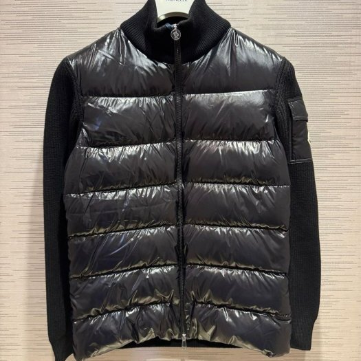 💎Han's house精品服飾💎moncler 羽絨 漆面 拼接 美麗諾羊毛 外套 男女共穿 現貨 S 原價41200-2