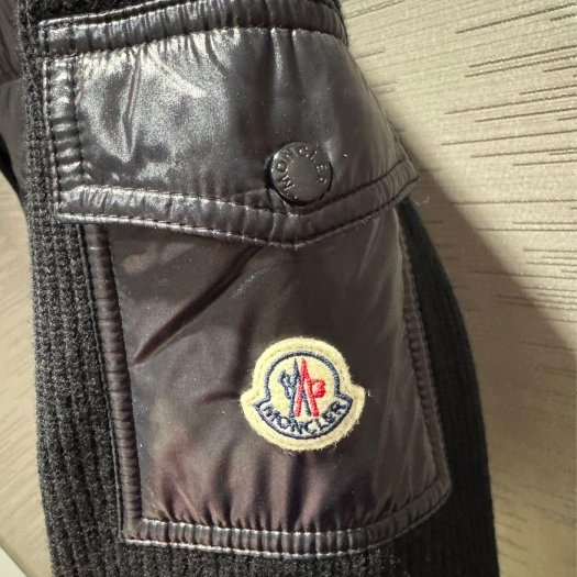 💎Han's house精品服飾💎moncler 羽絨 漆面 拼接 美麗諾羊毛 外套 男女共穿 現貨 S 原價41200-6