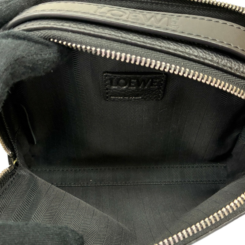 黑色 牛皮 Mini crossbody camera 兩用包【LOEWE 羅威】 C660R41X02-2