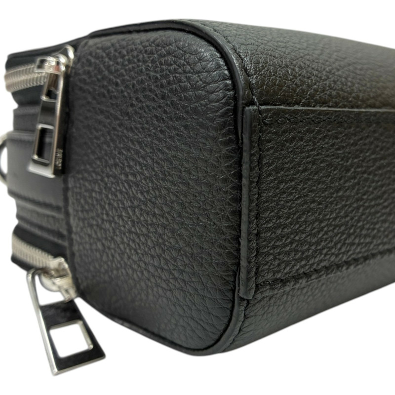 黑色 牛皮 Mini crossbody camera 兩用包【LOEWE 羅威】 C660R41X02-9