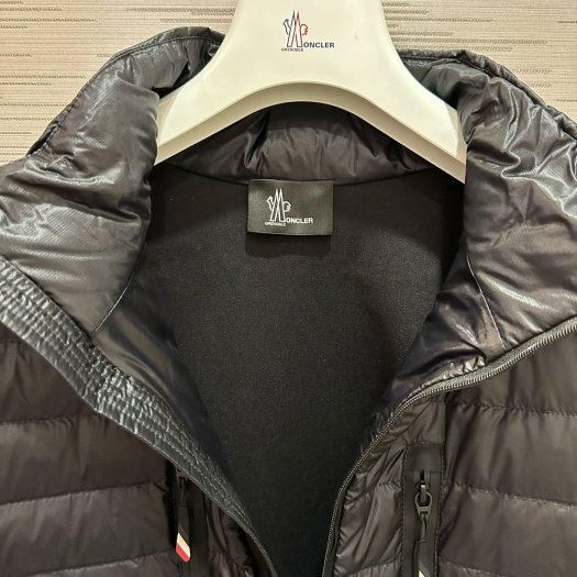 💎Han's house精品服飾💎moncler 羽絨 拼接 外套 滑雪系列 現貨 L 原價 36300 可手水洗-2