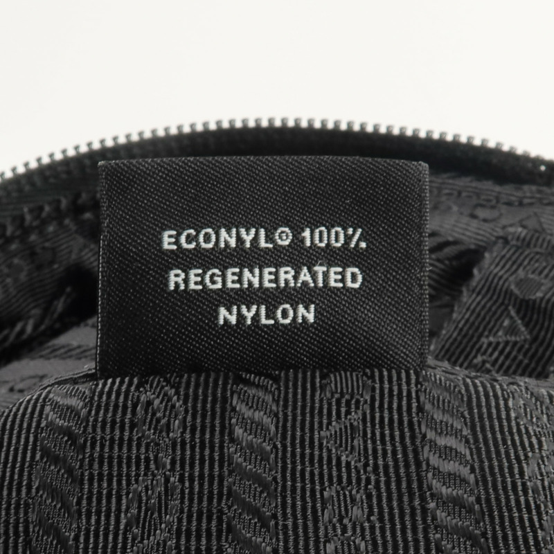 PRADA 尼龍Re-Nylon Pouch手拿包-15