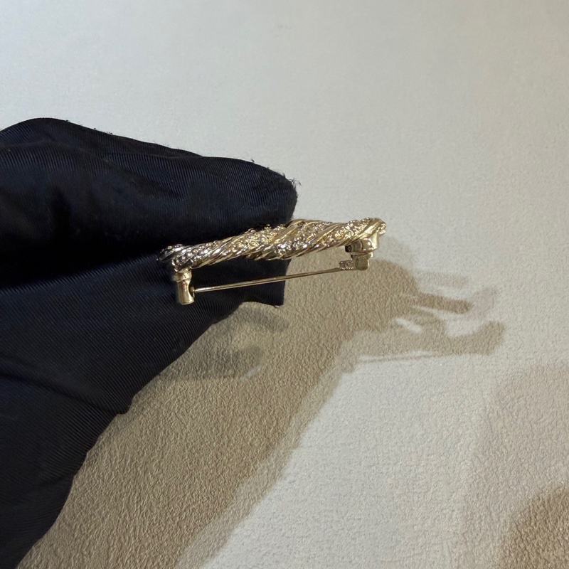 Chanel/香奈兒 金色浮雕麻花旋轉 雙c 胸針  單品-5