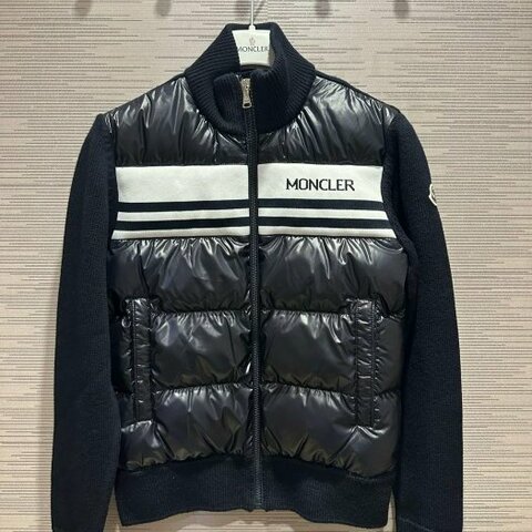 💎Han's house精品服飾💎 moncler 羽絨 拼接 外套 現貨 青年款 原價22700
