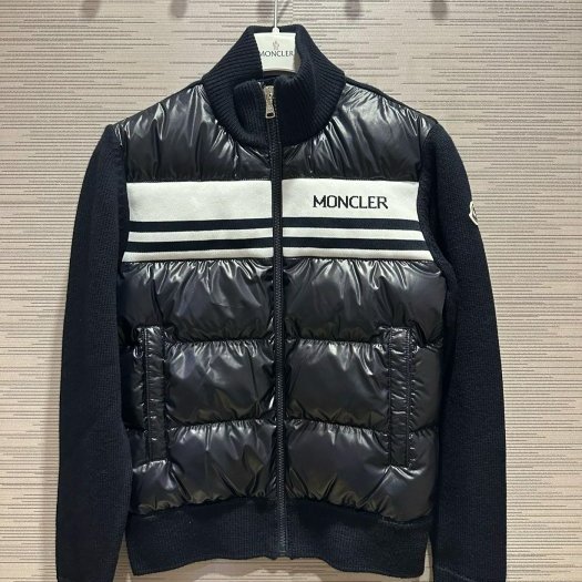 💎Han's house精品服飾💎 moncler 羽絨 拼接 外套 現貨 青年款 原價22700-0