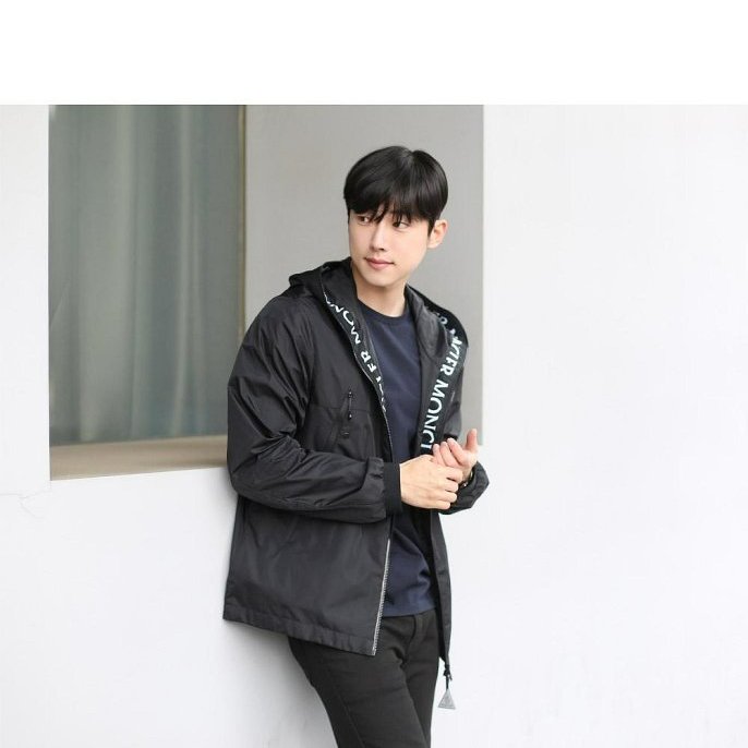 💎Han's house精品服飾💎moncler Junichi 字母 風衣 連帽 外套 現貨 M 原價39300-4