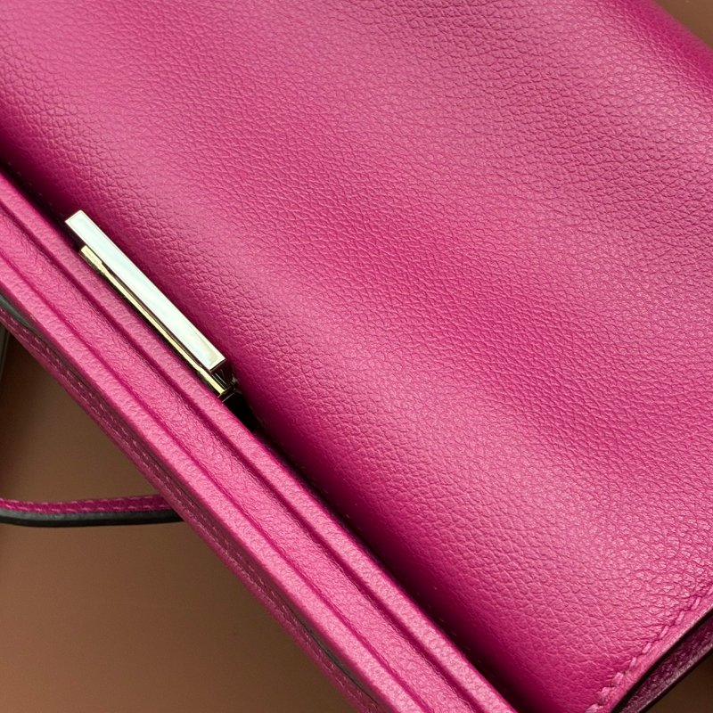 ::Hermès:: Clic-H 21 紫紅色銀扣 手拿包 斜背包-17