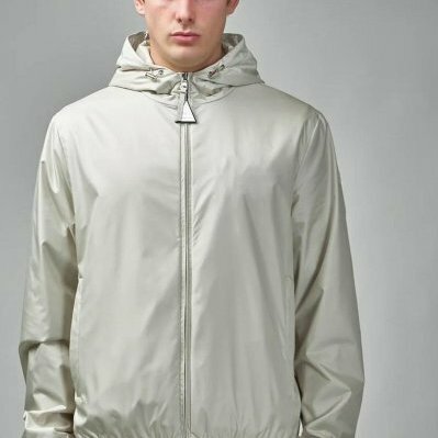 💎Han's house精品服飾💎moncler Domene 防水 尼龍 風衣 連帽 外套 有內裡 現貨 4 原價42000