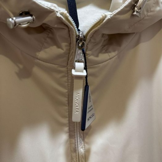 💎Han's house精品服飾💎moncler Domene 防水 尼龍 風衣 連帽 外套 有內裡 現貨 4 原價42000-8