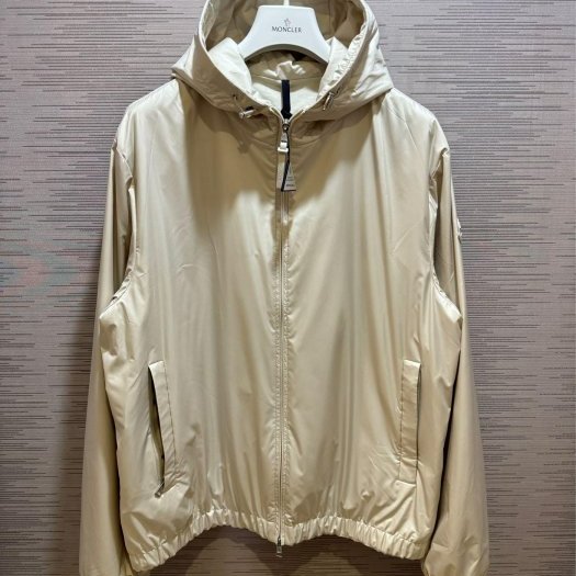 💎Han's house精品服飾💎moncler Domene 防水 尼龍 風衣 連帽 外套 有內裡 現貨 4 原價42000-9