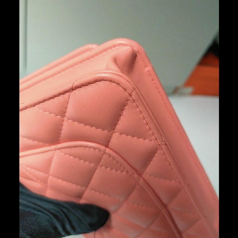 Chanel 金鍊珠光粉皮菱格WOC-15