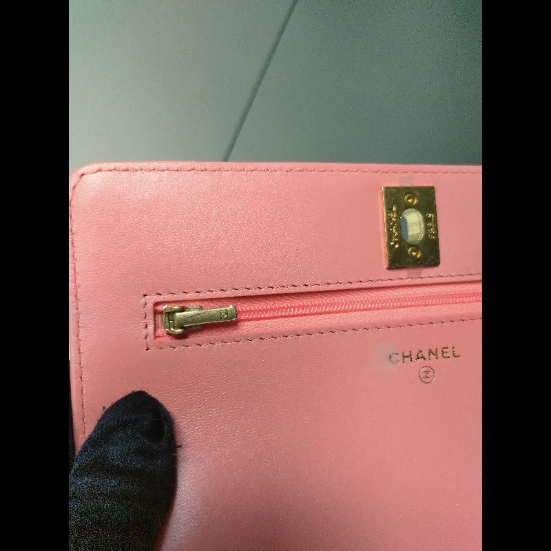 Chanel 金鍊珠光粉皮菱格WOC-30