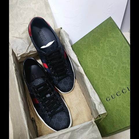 Gucci Ace GG Supreme 男裝帆布休

閒經典gg logo鞋 8碼