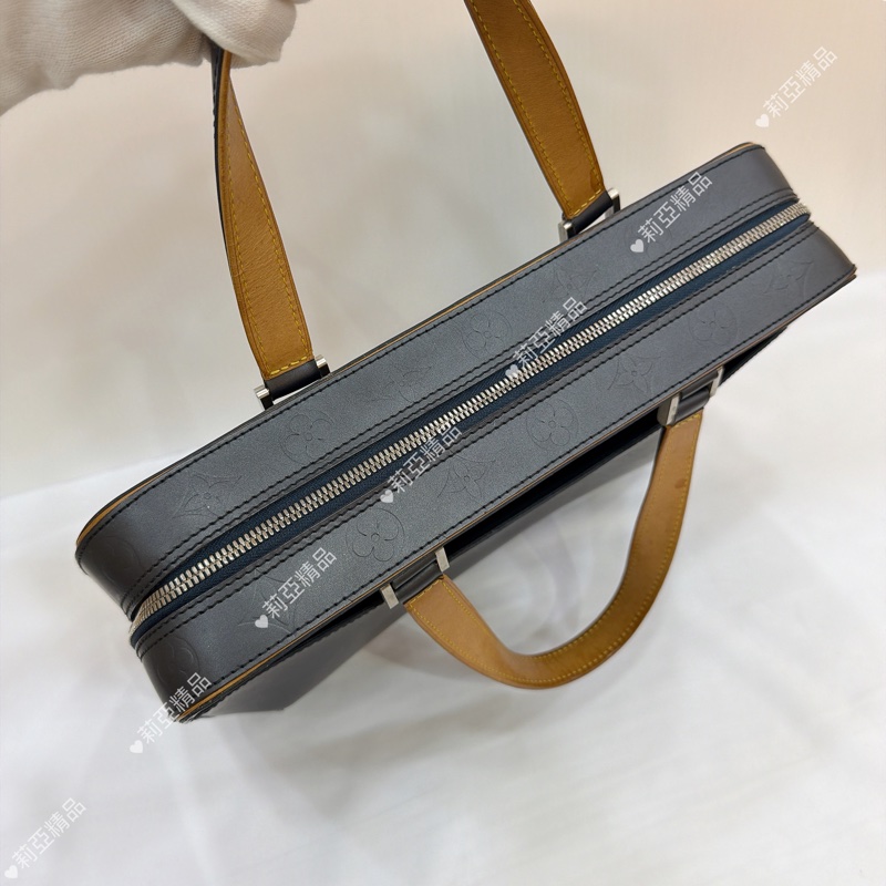 莉亞精品♡Lv 手提公事包 二手美包-4