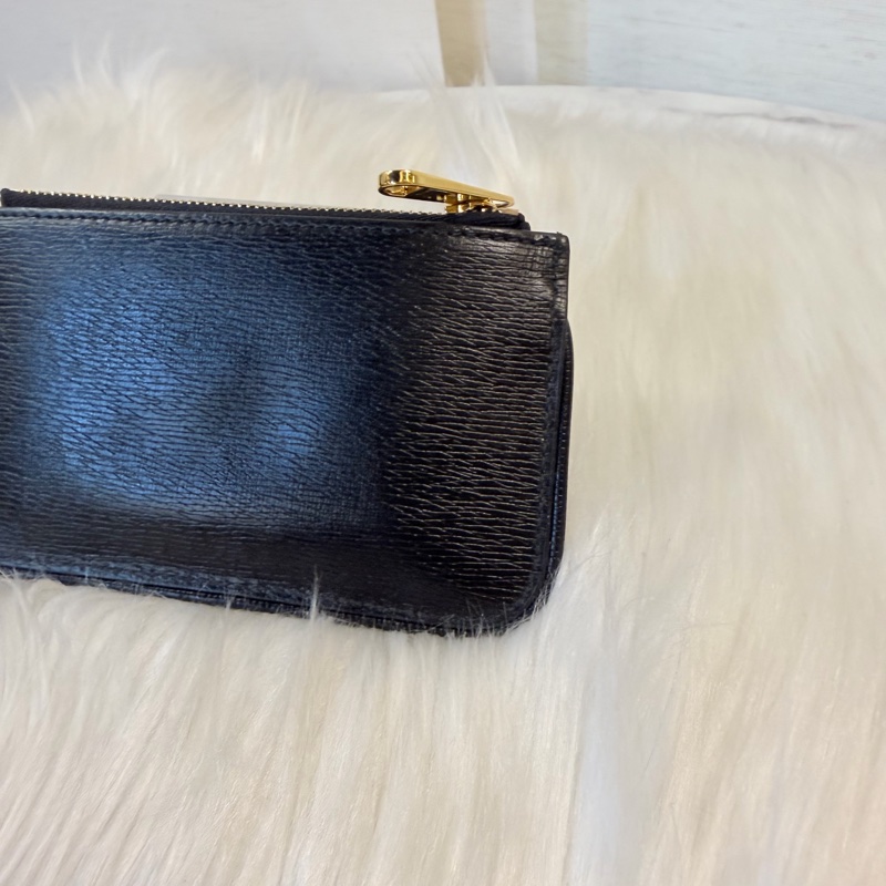 Gucci 黑色牛皮拉鏈零錢包-8