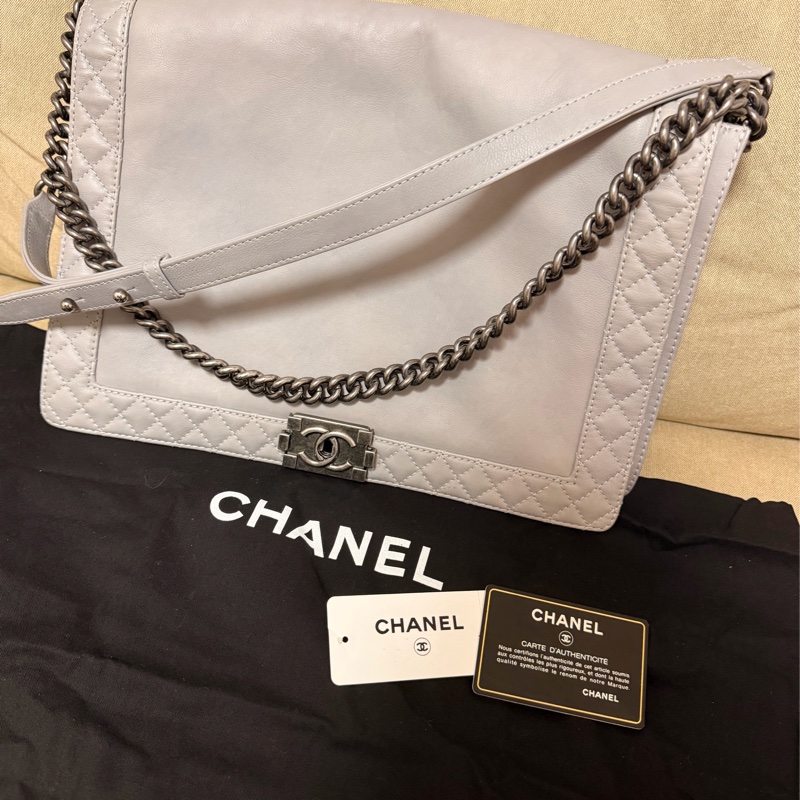 Chanel Le boy maxi XL 35 大尺寸經典秀款包-0