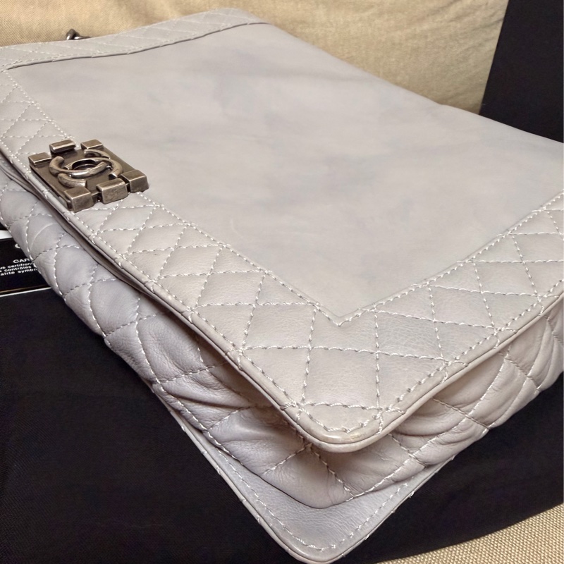 Chanel Le boy maxi XL 35 大尺寸經典秀款包-9