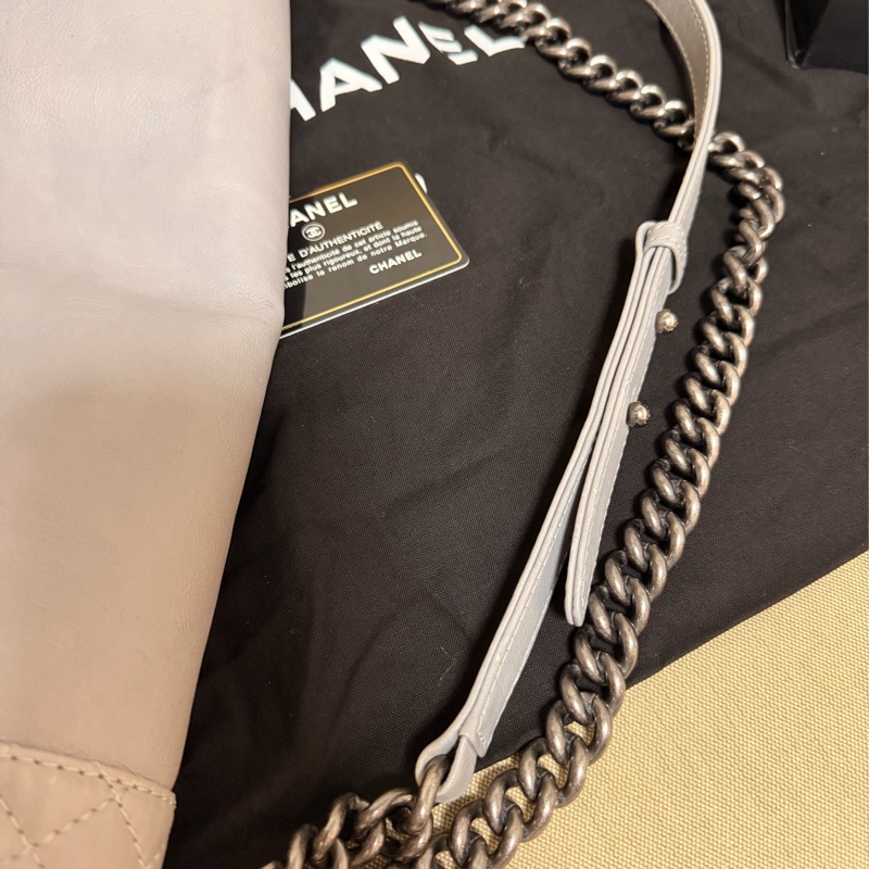 Chanel Le boy maxi XL 35 大尺寸經典秀款包-16
