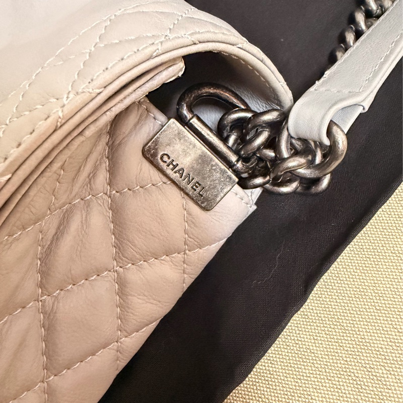 Chanel Le boy maxi XL 35 大尺寸經典秀款包-20