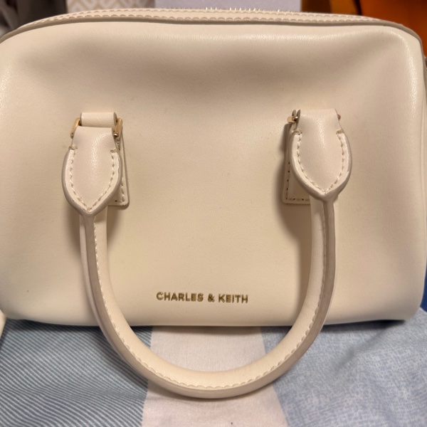CHARLES & KEITH 白波士包 肩背包-5