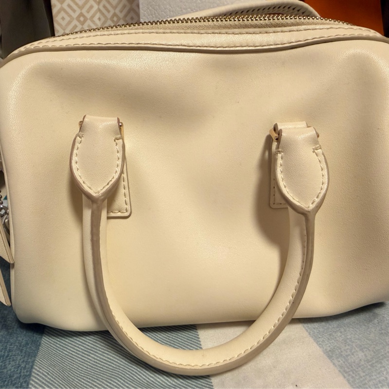 CHARLES & KEITH 白波士包 肩背包-6