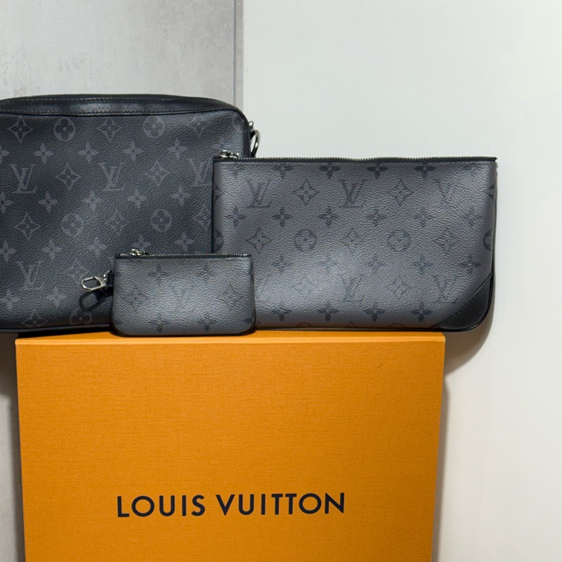 Louis Vuitton trio 三合一斜背包 (黑灰)-1