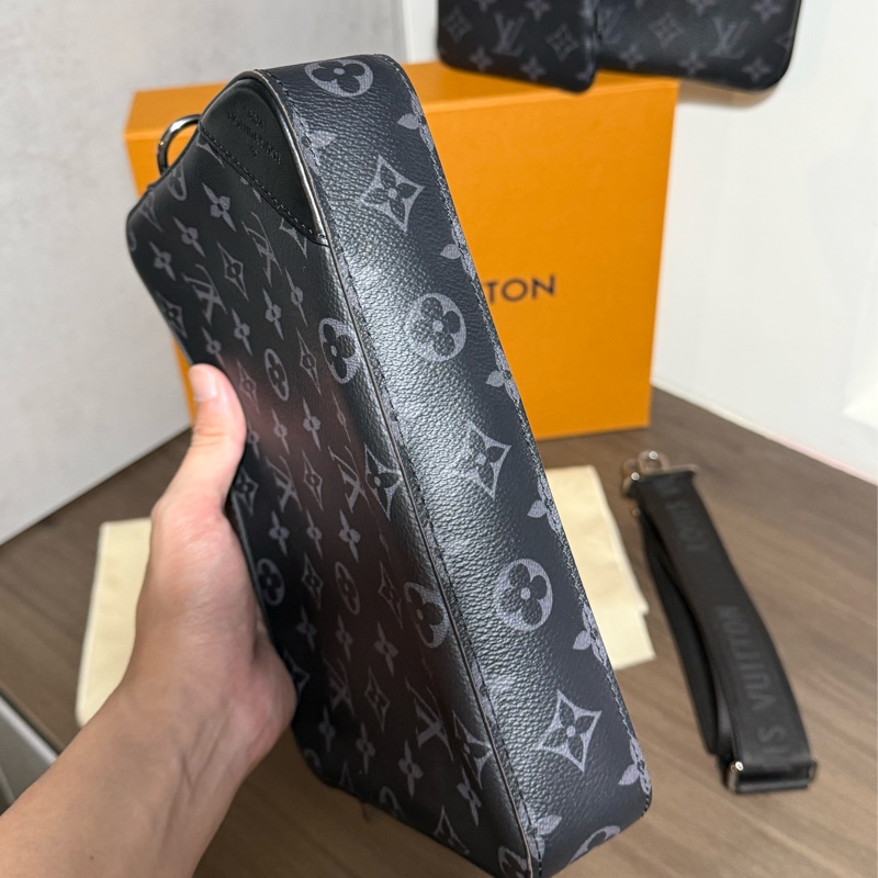 Louis Vuitton trio 三合一斜背包 (黑灰)-7