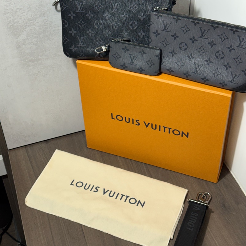 Louis Vuitton trio 三合一斜背包 (黑灰)-13