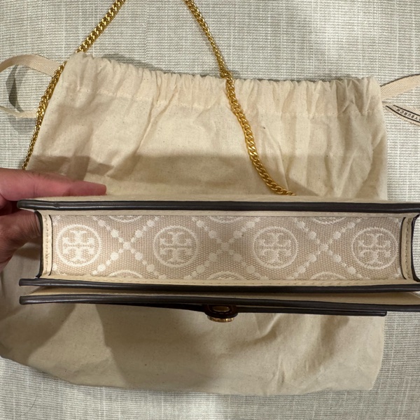 TORY BURCH 白色WOC-7