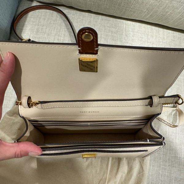 TORY BURCH 白色WOC-8