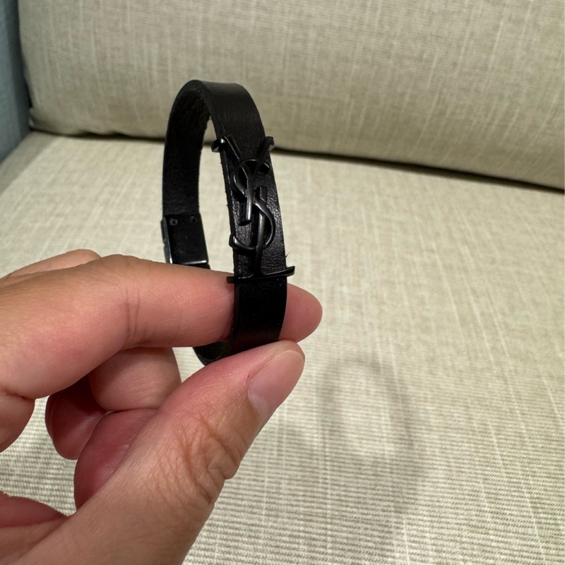 YSL 黑色皮質手環 18公分-10