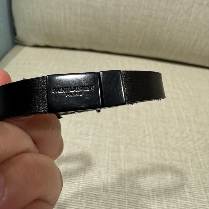 YSL 黑色皮質手環 18公分-12
