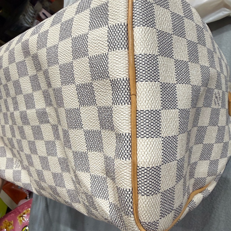 lv speedy 30 可側背 95成新以上 邊角如圖 白棋盤格-4
