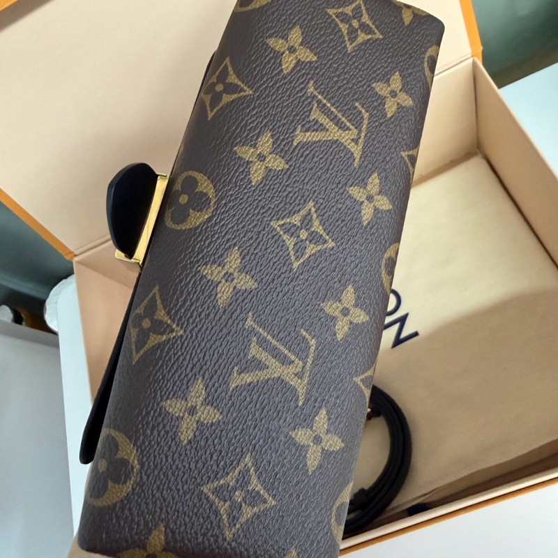 【有盒大全套✨全網優惠價❗️】LV Locky BB鎖頭包 經典老花拼黑色 手拎|斜背|單肩-6