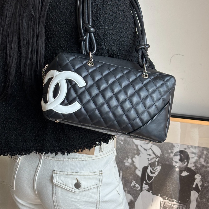 【低於市價 ‼️百搭復古】Chanel黑色康鵬 保齡球包|手提包|枕頭包-3