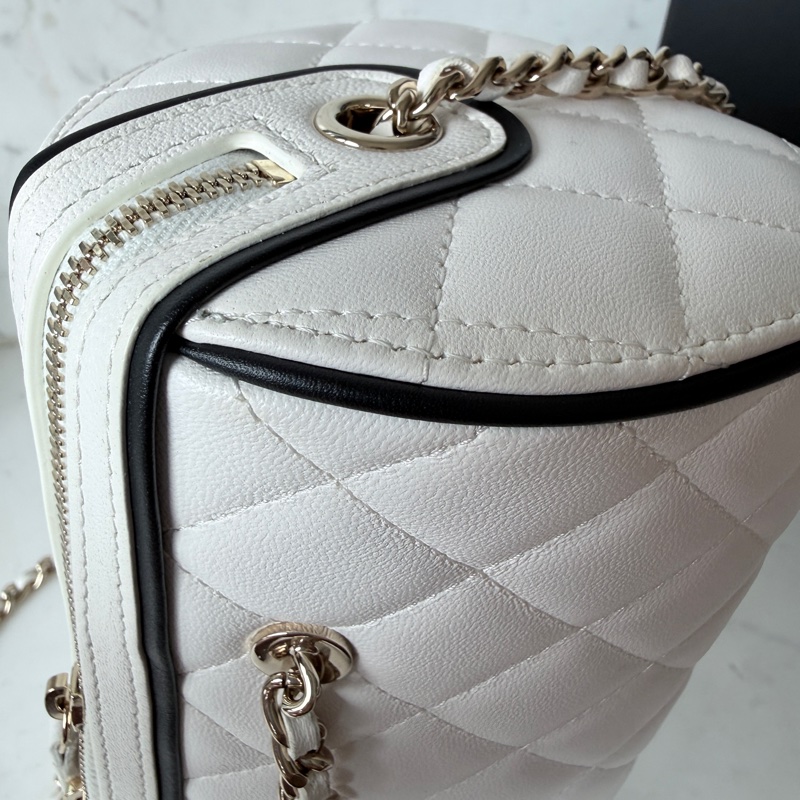 Chanel✨AP4515 2026櫃上新款 黑滾邊保齡球包鏈條包白雪公主包圓筒包 台灣購證-24