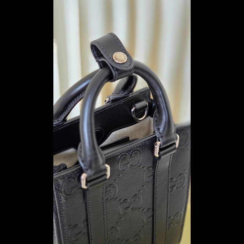 Gucci GG Emblem mini bag-2