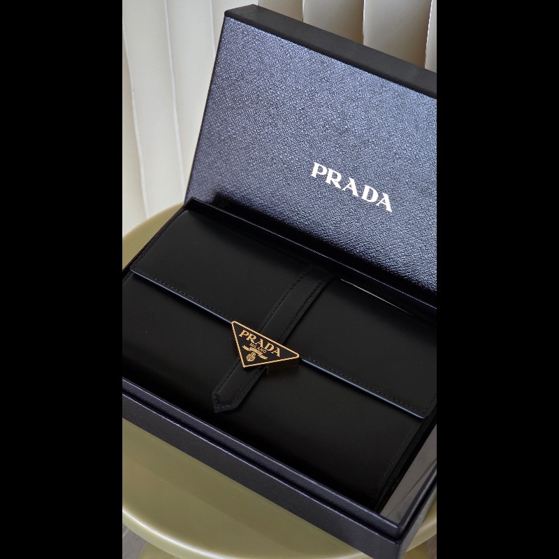 PRADA 手拿長夾包-6