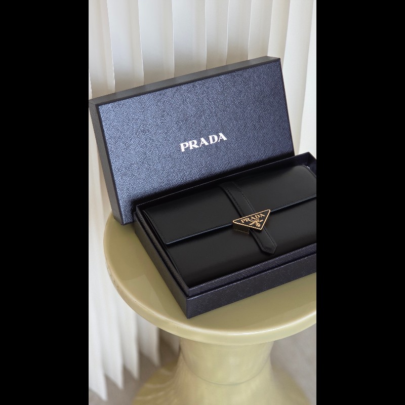 PRADA 手拿長夾包-7